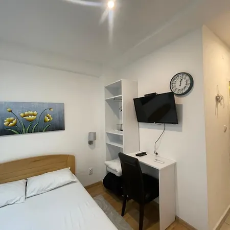 Sleep And Go L E F T River *