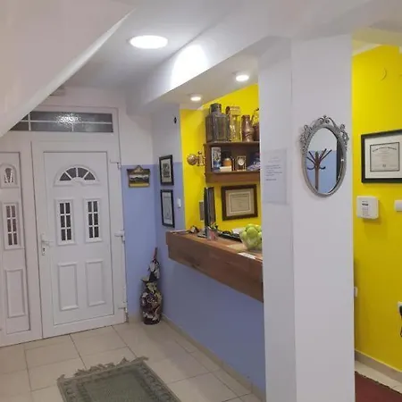 Sleep And Go L E F T River Apartment Belgrade